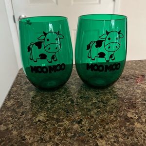 Get in on the Moovement with this Moo Moo full body cow wineglasses set of two